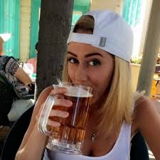 Emily Cogan (@EmilyCogan_)