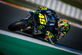 Red bull ring motogp 2019. Yamaha Valentino Rossi Und Maverick Vinales Loben Neues Motorrad Fur 2020