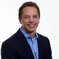 Mary Niesen's Instagram, Twitter & Facebook