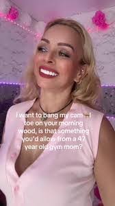 Juanita Lind's Instagram, Twitter & Facebook