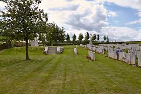 Pernes British Cemetery (CWGC) - WW1 ...