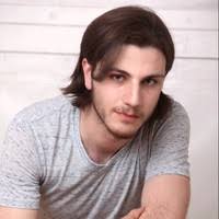 10+ "Ashton-brown" profiles