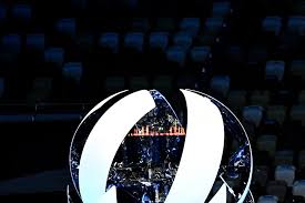 Follow along with updates from inside the stadium. 0tvq7wq5uni8nm