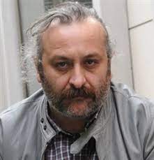 Ben fero, kazıtılmış saçları ve kaslı vücuduyla tanınmıştı. Onur Unlu Kimdir Onur Unlu Hayati Ve Biyografisi
