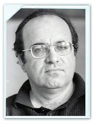 Uğur mumcu 22 ağustos 1942 yılında kırşehir'de dünyaya gelmiştir. Ugur Mumcu 1942 1993