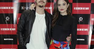 Nicolas prattes, guilherme rodio, giselle prattes vb. Juliana Paiva Elege Look Assimetrico Para Prestigiar Nicolas Prattes No Cinema Oportunidade Especial Purepeople
