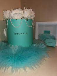 Tiffany Co Fairytale Forever Flower Hat Box Flowers Forever Flowers Flower Boxes