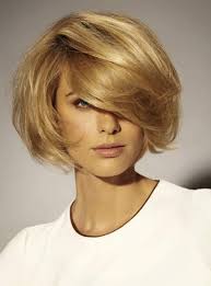 Le Carre Volume De Franck Provost Coupe De Cheveux Qui Rajeunit Cheveux Courts Coupe De Cheveux