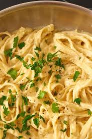 How To Make Classic Chicken Alfredo Pasta The Easiest Simplest Method Recipe Easy Pasta Easy Pasta Sauce Chicken Alfredo