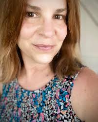 Heyyy…I didn't turn 60 today…I turned 20 for the third time!! That's my  story…and I'm sticking to it! 😜🤣