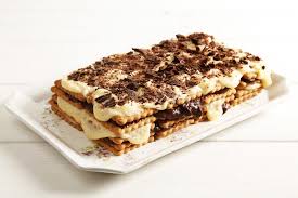È una base imprescindibile della pasticceria. Ricetta Crema Pasticciera Cucchiaio D Argento