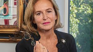 Caroline Michel's Instagram, Twitter & Facebook