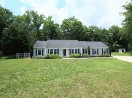 Zillow Has 295 Homes For Sale In Greenville Sc View Listing Photos Review Sales History And Use Our Detailed Real Estate Fil House Styles Real Estate Zillow
