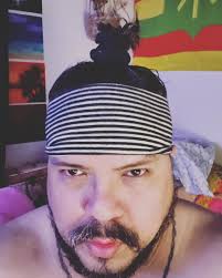 KingKamehameha statue disrespected! Before today's 100th annual King  Kamehameha Day Floral Parade, sometime between 2:00 to 2:30 a.m., lei were  pulled off the statue and thrown all over the surrounding area. Read