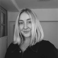 Darby Lowe's Instagram, Twitter & Facebook