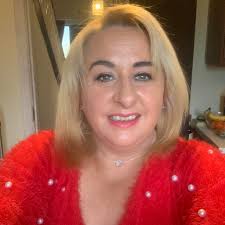 Anywhere for entertainment in the commercial center please, I know it's  quiet this time of year in some of the main ones but recommendations would  be appreciated thanks in advance