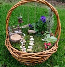 Blumentopf Deko Gestalten Sie Ihren Erwunschten Mini Garten Im Topf Minimalistisch Schon Wohnen Miniature Fairy Gardens Garden Und Fairy