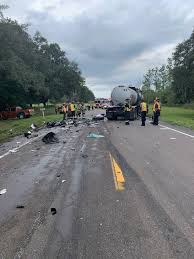 The driver of a delivery truck died after he crashed into a miami home. Tanker Semi Trailer Trucks Collide In Deadly U S 98 Crash In Dade City