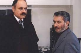 Atv ekranın sevilen projesi eşkıya dünyaya hükümdar olmaz dizisinde rol alan usta oyuncu ali sürmeli beyin kanaması geçirdi. Ali Surmeli 1333265 Uludag Sozluk Galeri