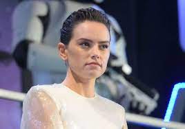 Tag a friend in the comments… Star Wars Actress Daisy Ridley Almost Lost Her Iconic Role To This Marvel Veteran