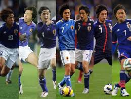 サッカー日本代表出場選手 （サッカーにほんだいひょう しゅつじょうせんしゅ）は、 サッカー日本代表の国際aマッチ に出場したサッカー選手の一覧である。. é è—¤ä¿ä»ãŒä»£è¡¨é€šç®—150è©¦åˆå‡ºå ´ æ—¥æœ¬äººæ­´ä»£æœ€å¤š ä¸–ç•Œä¸€ã¾ã§35è©¦åˆ ã‚µãƒƒã‚«ãƒ¼ã‚­ãƒ³ã‚°