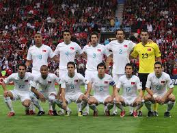 Dakikada gökdeniz'in arapasında topla ceza alanında buluşan nihat, dönerek vuruşunu yaptı. Portekiz 2 0 Turkiye Euro 2008 Detay Sayfasi Tff