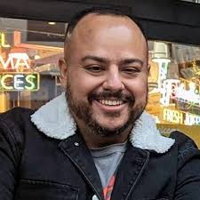 Mario Ortegón (@elwarius)