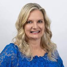 Who can make specialized cookies in Cape Coral?