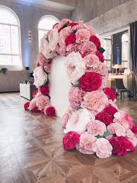Here is our list of the five most popular wedding flowers that we have used throughout the year. Fotografiya Paper Flowers Wedding Flower Wall Wedding Giant Paper Flowers