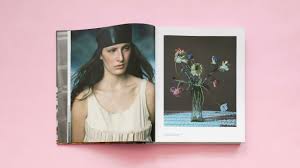 Elfie semotan hat wie kaum eine andere fotografin oder ein anderer fotograf nicht nur die internationale modefotografie, sondern auch die österreichische plakatlandschaft ab den 1970er. Publikation Zur Ausstellung Elfie Semotan Haltung Und Pose Youtube