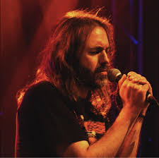 Hi friends, I just get a cool '68 Reissue for my surf/indie rock band. I  did some modification of the amp, by checking the 65 and 68 schematic, so  I've added few