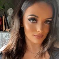 Olivia Riley's Instagram, Twitter & Facebook