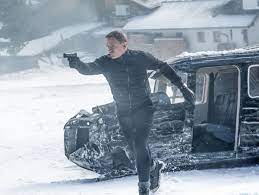 The film, which pits craig against the shadowy crime syndicate that's made the agent's life. James Bond 24 Spectre Daniel Craig Als Freak Gegen Das Bose Der Spiegel