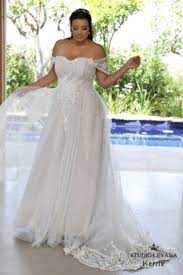 52 Beautiful Plus Size Winter Wedding Dress Ideas Vis Wed Plus Size Wedding Gowns Winter Wedding Dress Curvy Wedding