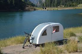 Camping Auf Zwei Radern Ebike Caravan Szallitokontener Lakasok Tiny Camper Mini Camper Es Camper