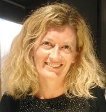 Ana Morton's Instagram, Twitter & Facebook