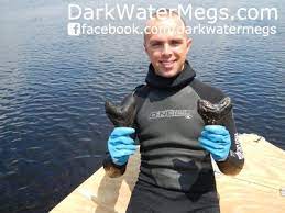Jay floridafossilized of the joogsquad scored the nicest tooth of the year!! Dark Water Megs Where To Find Megalodon Teeth