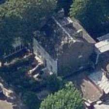 2006 yılında gp2 serisinde büyük başarı göstererek şampiyon olup.hamilton is regarded as one of the most complete drivers on the grid. Lewis Hamilton S House In Kensington United Kingdom Virtual Globetrotting