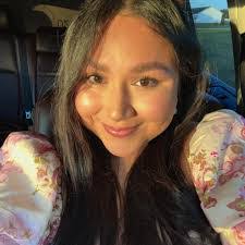 Gena Edwards's Instagram, Twitter & Facebook