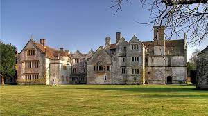 Open to the public, and a favourite dorset wedding venue. Athelhampton House Contents Auctioned After Estate Sale Bbc News