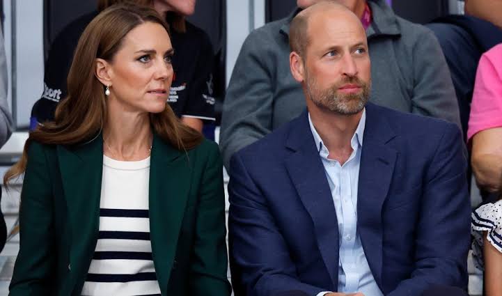 Fuming” Prince William and Kate Middleton's crisis meetings over the  Sussexes' return to England