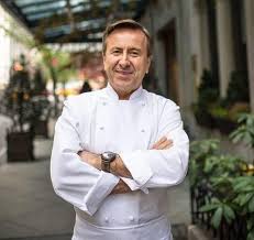 How Does Daniel Boulud One Of The World S Best Chefs Cook At Home Best Chef Chef French Chef