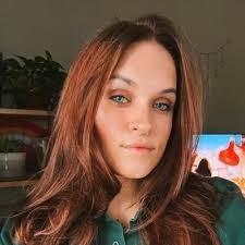 Amber Weimer's Instagram, Twitter & Facebook