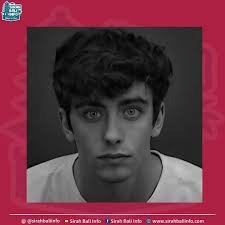 MEDIA PUBLIKASI BERBASIS ENTERTAIMENT