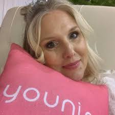 Chelsea Sandlin's Instagram, Twitter & Facebook