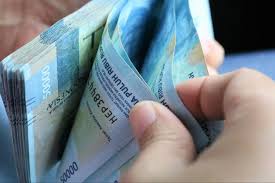 Tips Habiskan Uang Thr Secara Cepat Dan Bermanfaat Bukareview