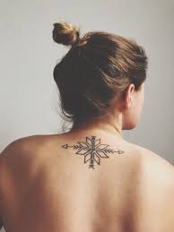 Gently washing your tattoo three to four times a day, for 3 to 4 days, with. Momentary Ink Die Losung Fur Tattoo Unentschlossene