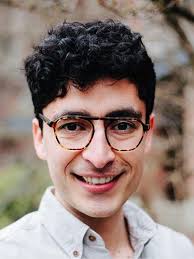 Former AC student Roman Leal completes studies at Yale Law School