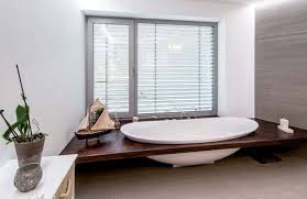 Füllen sie die silikonmasse in das loch, das gelingt meist mithilfe einer mitgelieferten düse. Designoberflachen Fur Wand Decke Fliesenleger Inchenhofen Fliesen Frank