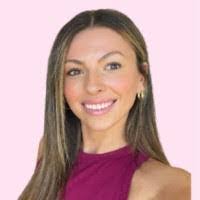 Peggy Bennington's Instagram, Twitter & Facebook